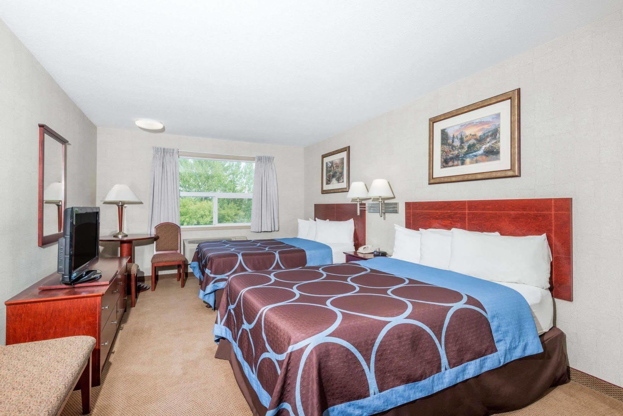 Super 8 By Wyndham Red Deer City Centre מראה חיצוני תמונה